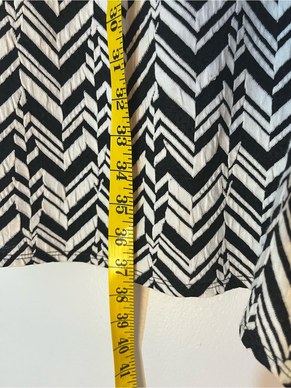 Motherhood Black White Chevron Sleeveless Midi Dress size Small - Picture 9 of 9